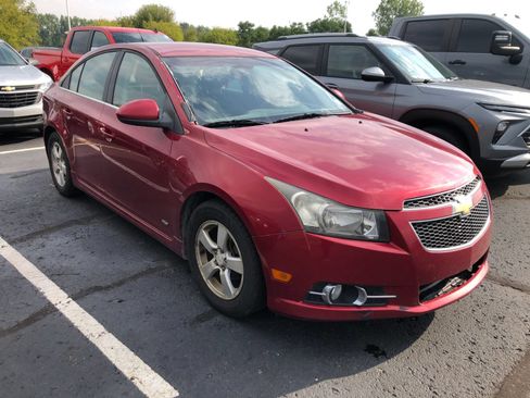 Used 2012 Chevrolet Cruze LT w/ RS Package FWD image 3