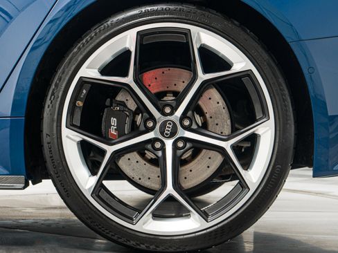 Used 2024 Audi RS 6 performance w/ Black Optic Package image 11