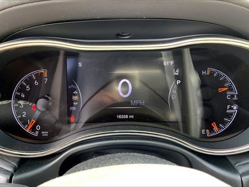 Used 2020 Jeep Grand Cherokee High Altitude AWD/4WD image 20