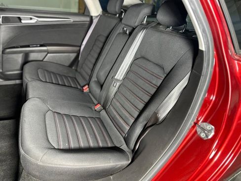 Used 2013 Ford Fusion SE image 25