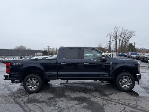 Certified 2023 Ford F250 Lariat w/ Lariat Ultimate Package AWD/4WD image 7