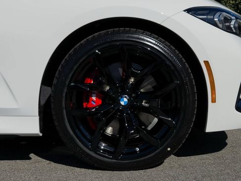 New 2026 BMW 330i 330i w/ M Sport Package image 9