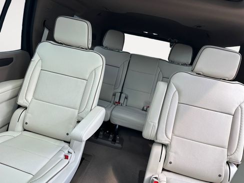 New 2026 GMC Yukon Denali image 13