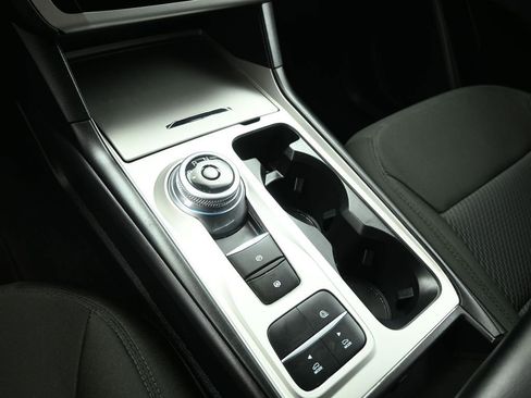Certified 2023 Ford Explorer XLT RWD image 17