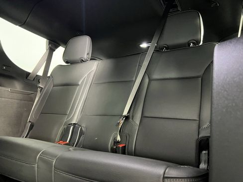 Used 2025 GMC Yukon XL Denali image 29