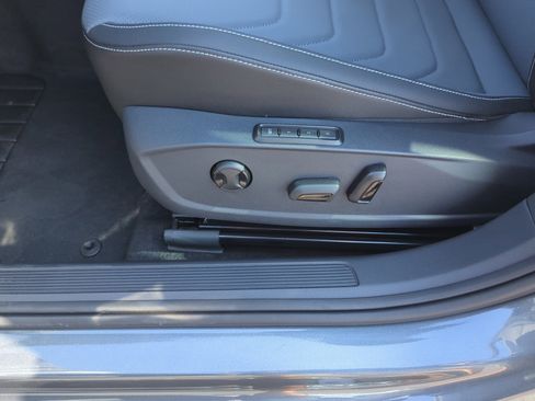 New 2025 Volkswagen Jetta SEL image 14