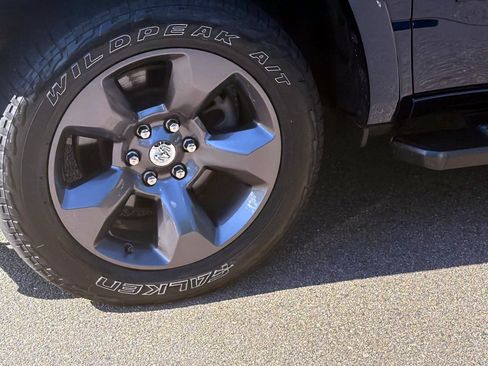 Used 2020 RAM 1500 Big Horn w/ Built-to-serve Edition AWD/4WD image 5