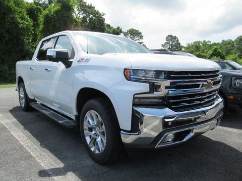 Used 2021 Chevrolet Silverado 1500 LTZ AWD/4WD image 1