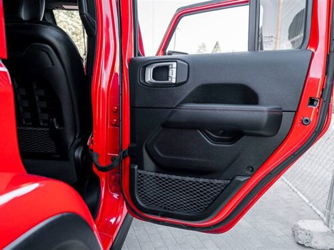 Used 2021 Jeep Wrangler Unlimited Rubicon w/ Uconnect 4C Nav & Sound Group AWD/4WD image 37
