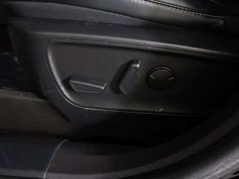 Used 2023 Ford Escape Platinum AWD/4WD image 32