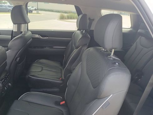 Used 2024 Hyundai Palisade SEL w/ Premium Package FWD image 25