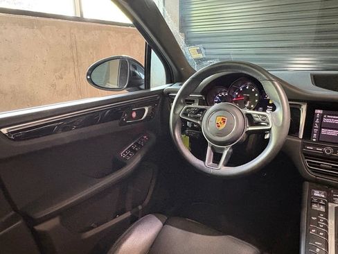 Used 2021 Porsche Macan AWD/4WD image 19