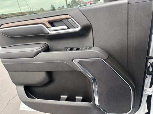 Used 2025 Chevrolet Silverado 1500 LT Trail Boss w/ Protection Package image 23