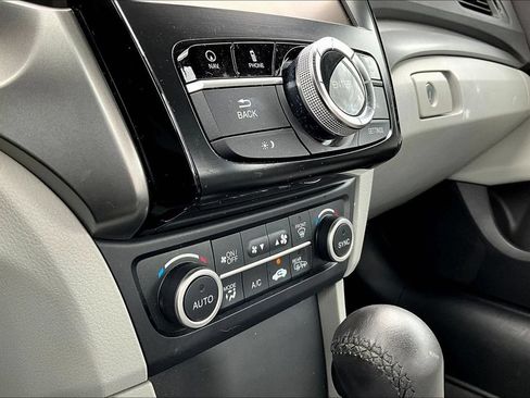 Used 2017 Acura ILX FWD image 14