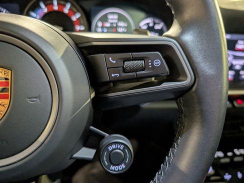 Certified 2020 Porsche 911 Carrera S image 32