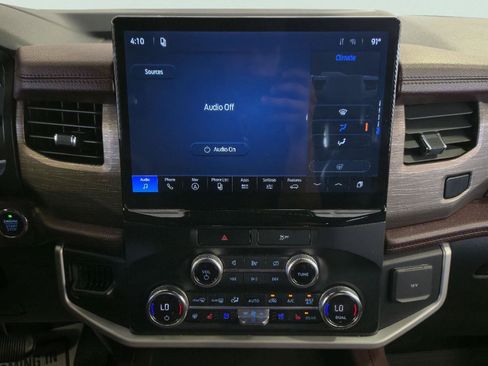 Used 2023 Ford Expedition Limited RWD image 18