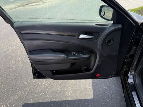 Used 2012 Chrysler 300 S w/ Luxury Group image 9