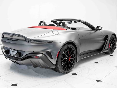 Used 2023 Aston Martin V12 Vantage Roadster image 36
