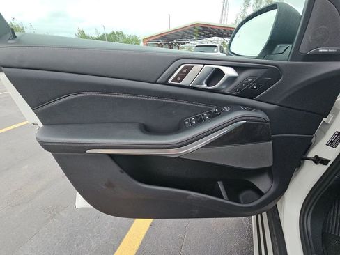 Used 2024 BMW X5 sDrive40i image 12
