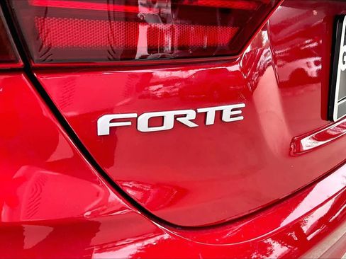 Used 2024 Kia Forte GT-Line image 29