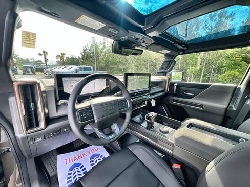 New 2025 GMC Hummer EV 3X w/ LPO, Dark Essentials Package image 44