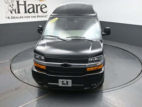 Used 2025 Chevrolet Express 2500 Extended w/ Driver Convenience Package RWD image 50