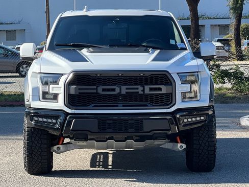 Used 2019 Ford F150 Raptor w/ Equipment Group 802A Luxury image 9