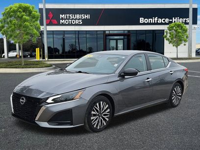 Used 2024 Nissan Altima 2.5 SV