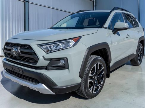 Used 2019 Toyota RAV4 Adventure image 3