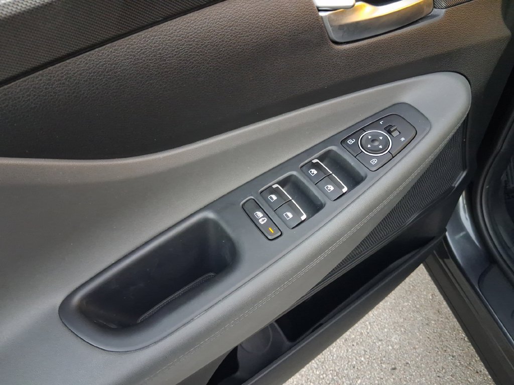 Used 2023 Hyundai Santa Fe SEL FWD image 19