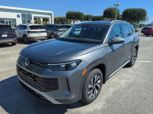 New 2026 Volkswagen Tiguan S image 10