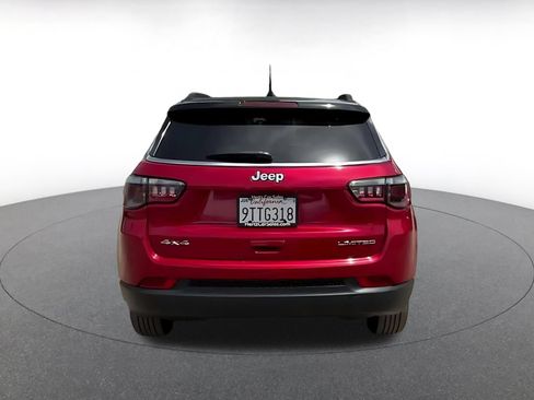 Used 2025 Jeep Compass Limited AWD/4WD image 12