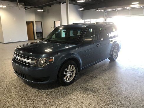 Used 2018 Ford Flex SE FWD image 1