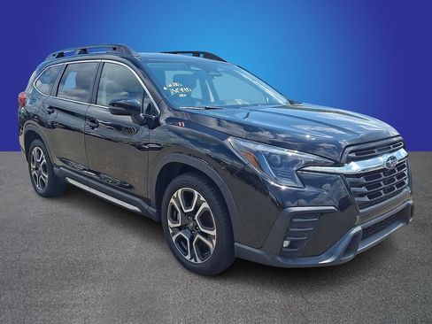 Used 2023 Subaru Ascent Limited AWD/4WD image 3