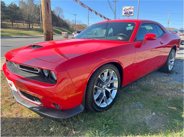 Used 2022 Dodge Challenger GT RWD image 9
