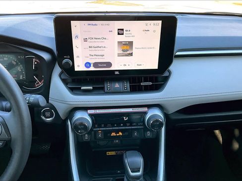 Used 2024 Toyota RAV4 XLE Premium image 7