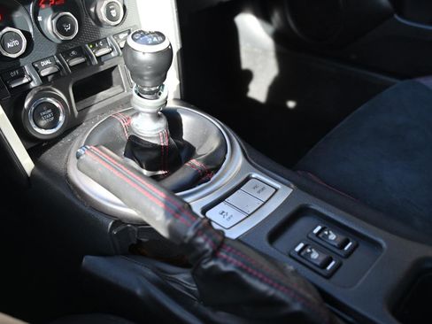 Used 2014 Subaru BRZ Limited RWD image 27