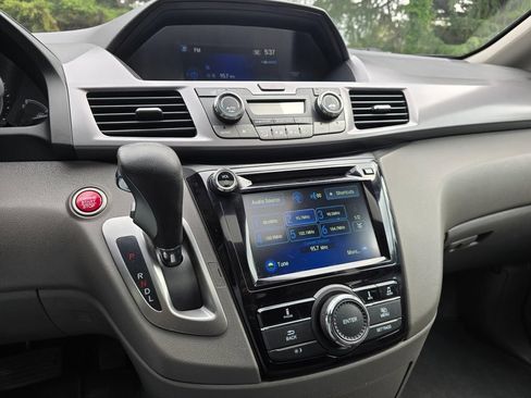 Used 2014 Honda Odyssey EX-L image 17