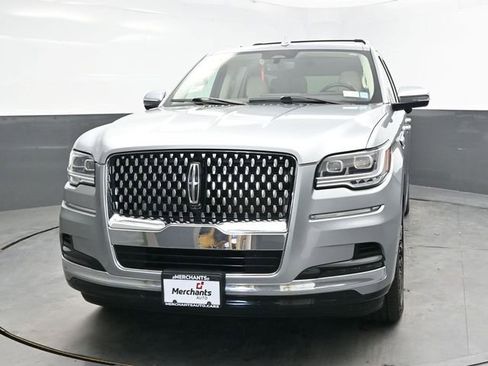 Used 2023 Lincoln Navigator L Black Label image 2