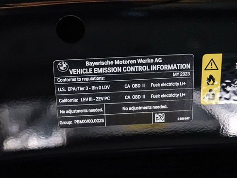 Used 2023 BMW i4 eDrive40 w/ M Sport Package RWD image 29
