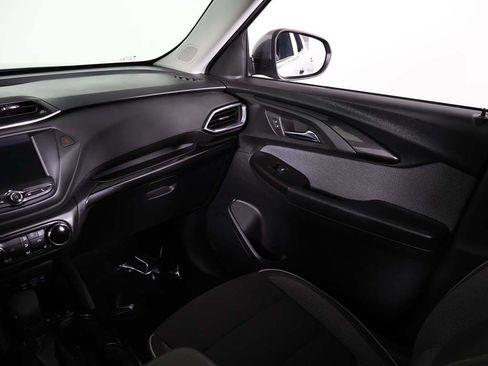 Used 2022 Chevrolet TrailBlazer LT w/ Confidence II Package FWD image 33