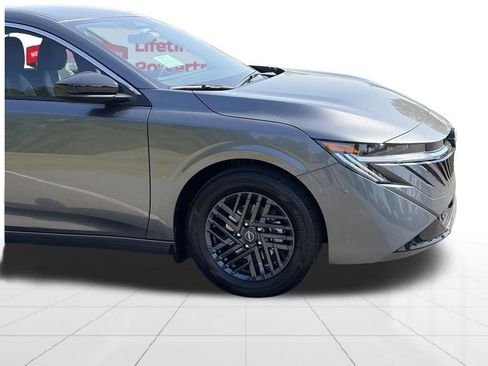 New 2026 Nissan Sentra SV w/ Floor Mat Package FWD image 8