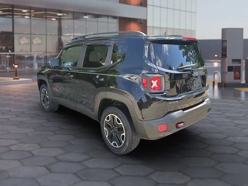 Used 2017 Jeep Renegade Trailhawk AWD/4WD image 7