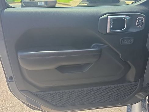Used 2020 Jeep Wrangler Unlimited Sport AWD/4WD image 27