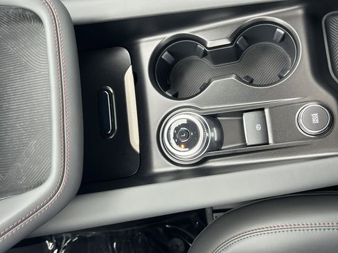 Certified 2025 Ford Explorer Active w/ Active Comfort Package image 22