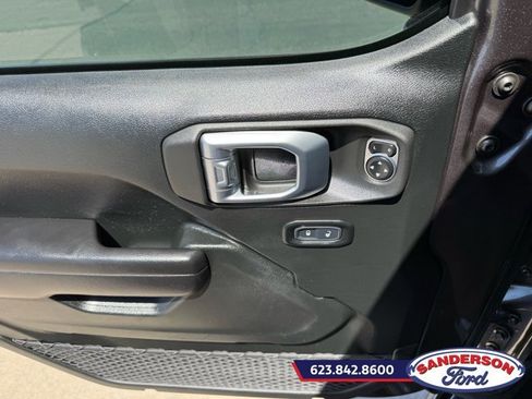 Used 2021 Jeep Wrangler Unlimited Rubicon image 10