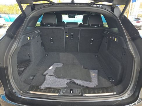 Used 2024 Jaguar F-PACE R-Dynamic S image 17