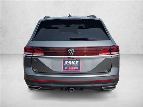 Used 2025 Volkswagen Atlas SE FWD image 6