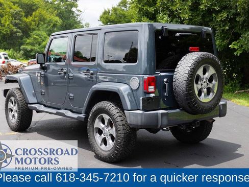 Used 2016 Jeep Wrangler Unlimited Sahara w/ Connectivity Group AWD/4WD image 3