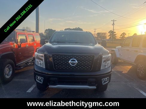 Used 2019 Nissan Titan PRO-4X w/ Pro-4x Convenience Package image 2